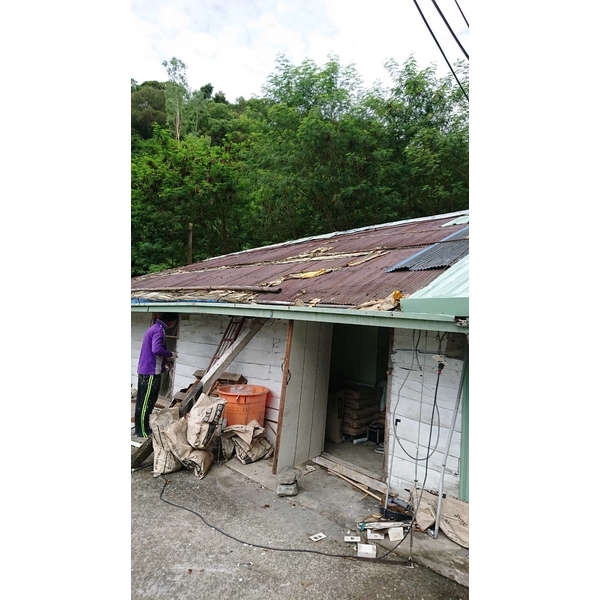 鐵屋興建 鐵屋興建