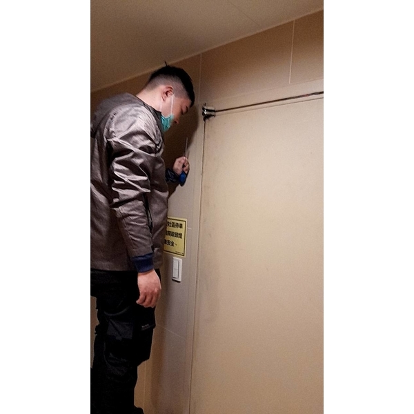 金屬（防火）門更新維修保養-真品商行