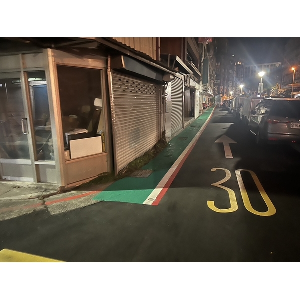 人行道－冷塑型彩色止滑道路塗料-新晟化工原料企業有限公司