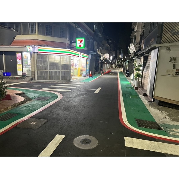 人行道－冷塑型彩色止滑道路塗料-新晟化工原料企業有限公司