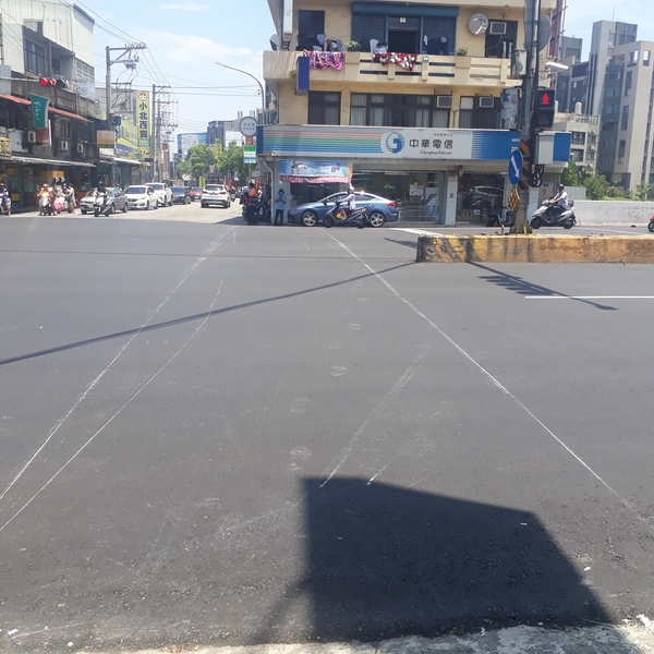 斑馬線－冷塑型彩色止滑道路塗料-新晟化工原料企業有限公司