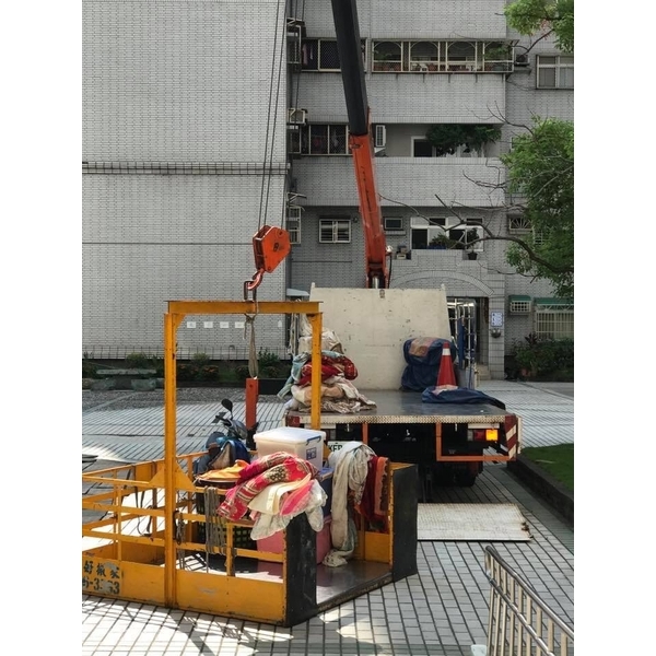 高樓層吊掛搬運-勝驛精緻搬家公司