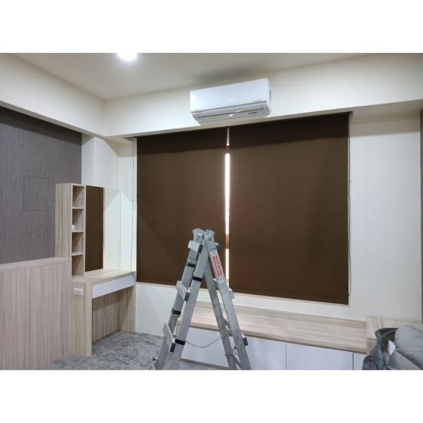 遮光捲簾-忠允窗簾企業社