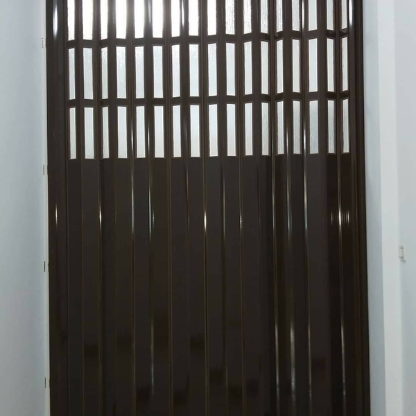 塑膠拉門-忠允窗簾企業社