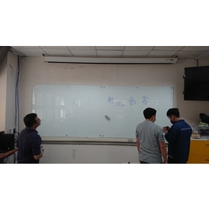 新北高工玻璃白板-吉崴建築工程有限公司