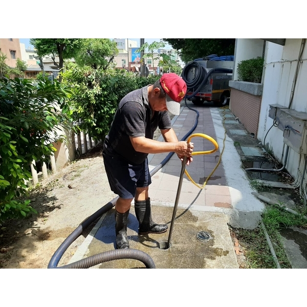 抽水肥、抽化糞池 抽水肥、抽化糞池