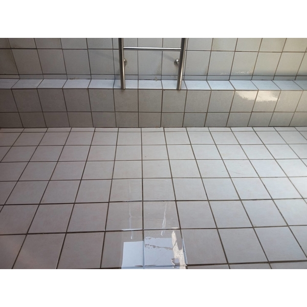 連鎖磚高壓沖洗跟水塔清洗