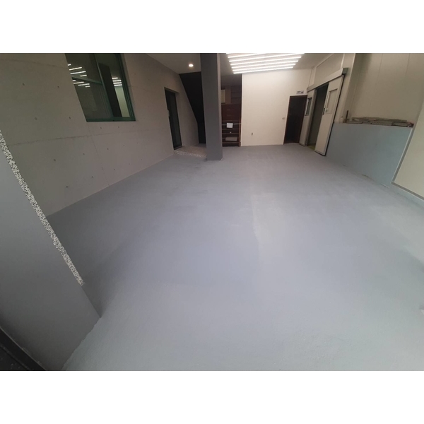 客製化止滑地板-全成油漆工程行