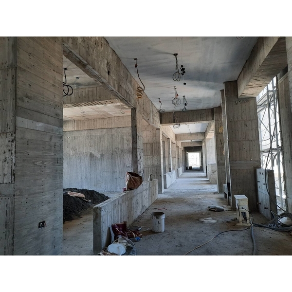 清水模、批土、噴漆－學校公共工程新建案-全成油漆工程行