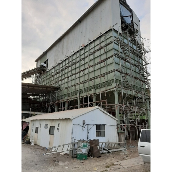 鐵皮浪板鋼構噴漆-全成油漆工程行