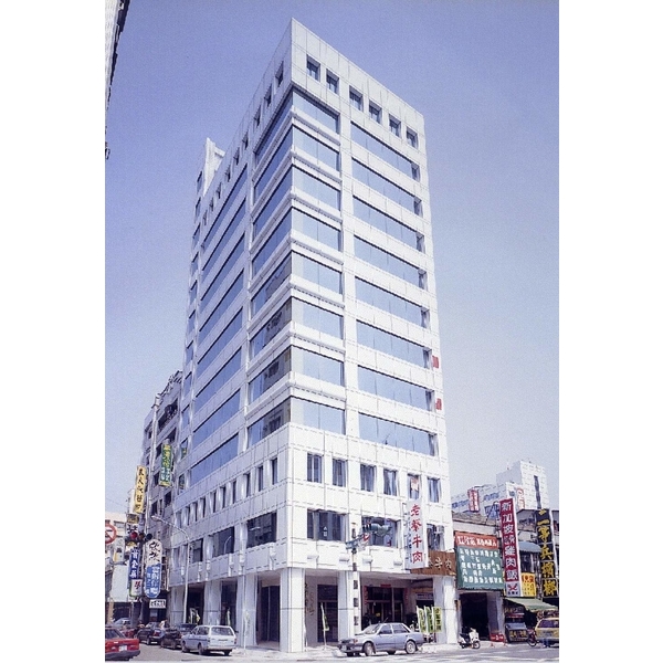 瑯鋼板牆高雄自強路朝安大樓含不銹鋼門窗-龍諸企業有限公司