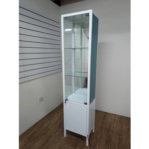 CI-A-A01 玻璃展示櫃；公仔展示櫃；展示櫃-棨專工業有限公司