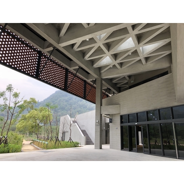 苗栗客家文學花園遊客中心-瓦力砌磚工作坊