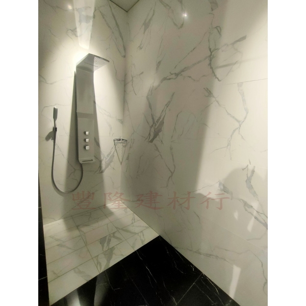 高雄展中-豐隆建材行