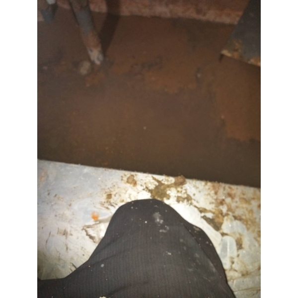 清理截油槽 清理截油槽