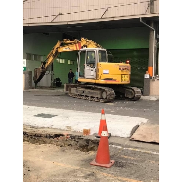 鐵門軌道拆除