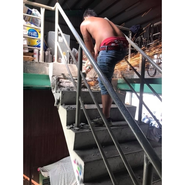 打石斷鐵梯 打石斷鐵梯