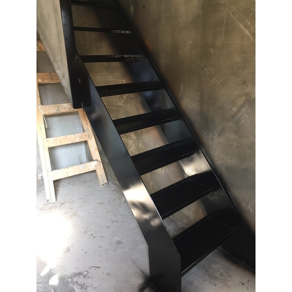 陽宅新建-卓越工程行
