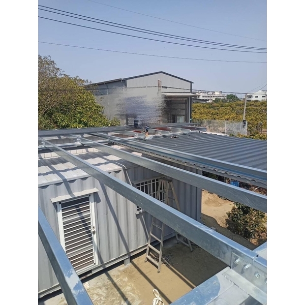 貨櫃屋搭建鐵皮屋(五溝清板) 貨櫃屋搭建鐵皮屋(五溝清板)