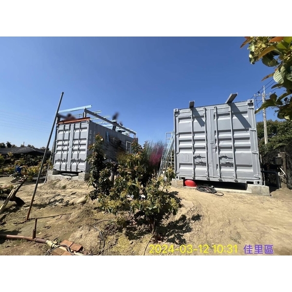 貨櫃屋搭建鐵皮屋(五溝清板) 貨櫃屋搭建鐵皮屋(五溝清板)