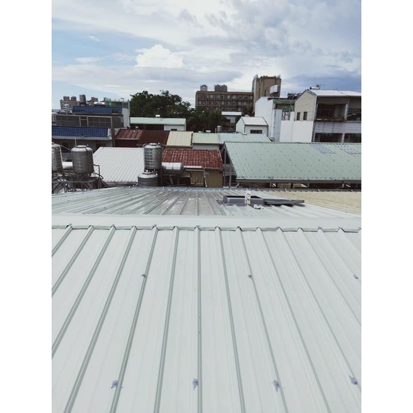 屋頂更換白鐵三合一鋼板 屋頂更換白鐵三合一鋼板