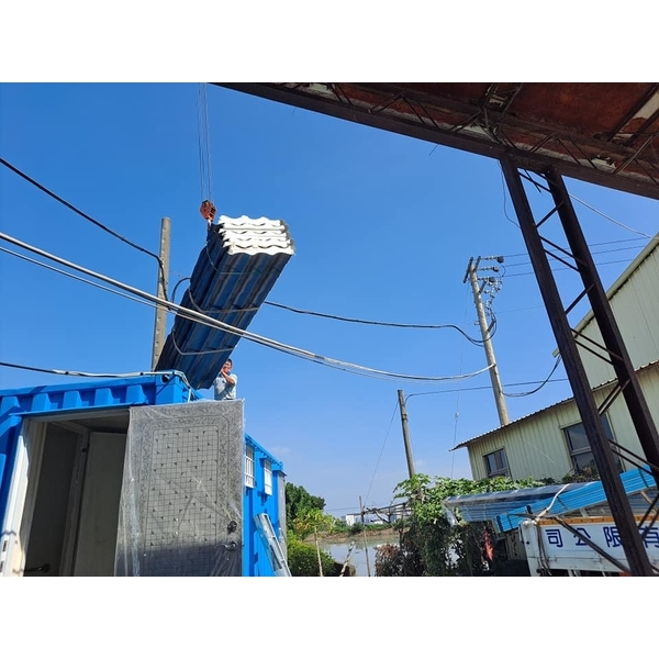 新建貨櫃屋廁所砌磚階梯及粉光施工