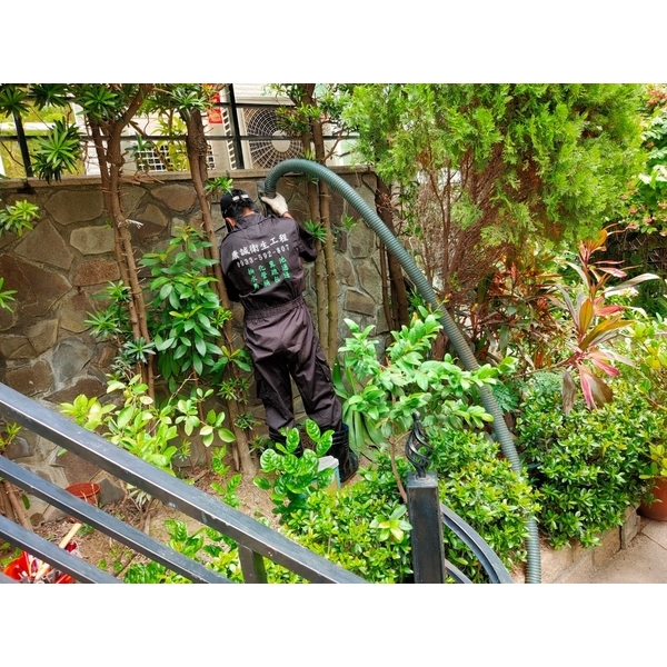 社區型透天厝抽化糞池(揪團享有優惠) 社區型透天厝抽化糞池(揪團享有優惠)