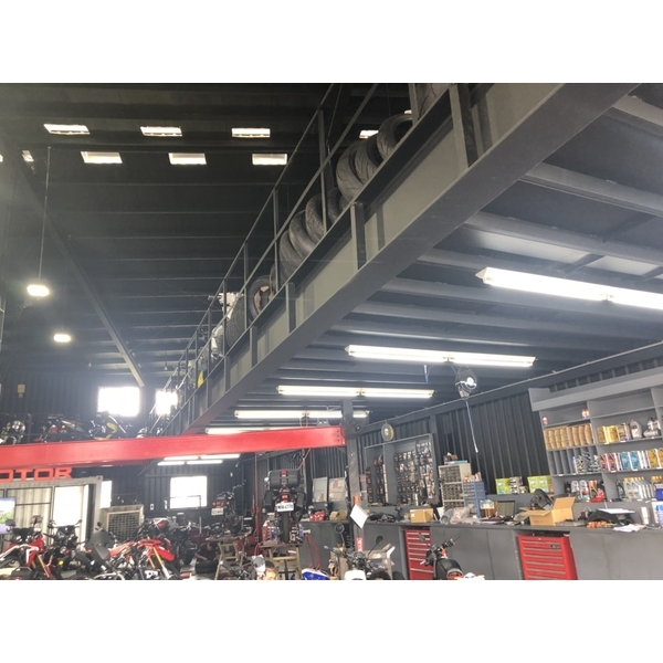 台中市大鳥摩哆重車館-採光型-全方位工程行
