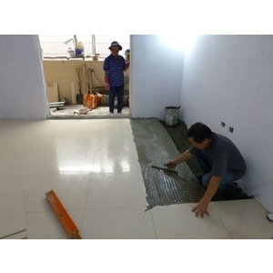 建築臨時工／舖貼地磚-德昌工程企業公司