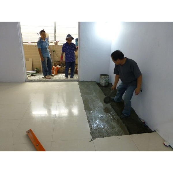 建築臨時工／舖貼地磚-德昌工程企業公司