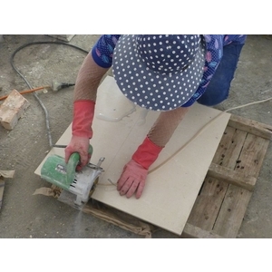 建築臨時工／舖貼地磚-德昌工程企業公司