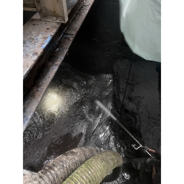 退火爐水塔淤泥清理