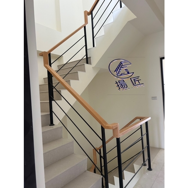 雞蛋型日式圓管型扶手-揚匠扶手地板