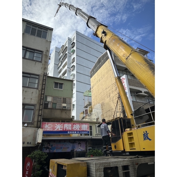 吊車搬運