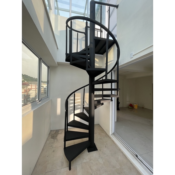 鐵件旋轉樓梯-元發金屬工程行