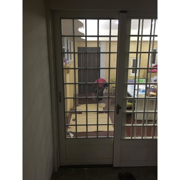 防盜門窗
