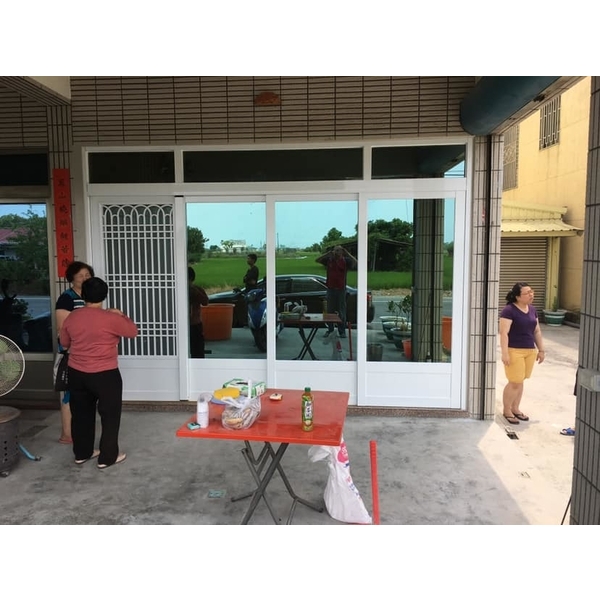 鋁門窗工程