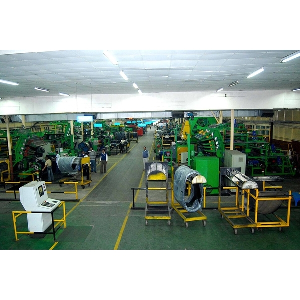 鼎城輪胎工廠現場-鼎城輪胎企業有限公司