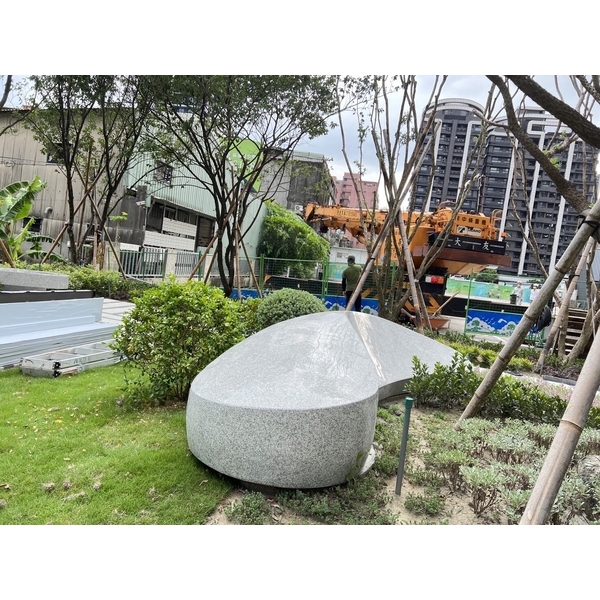 石雕工程-立鼎石雕