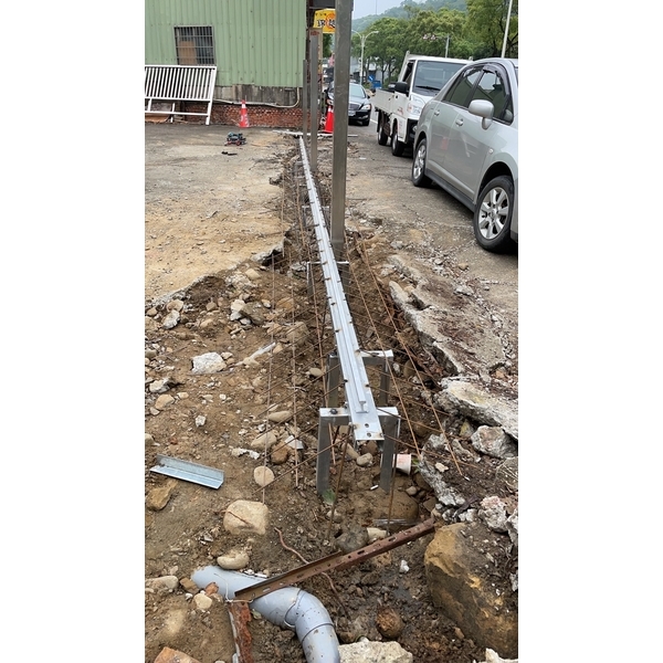 電動鐵門-和鑫鋼鋁企業社