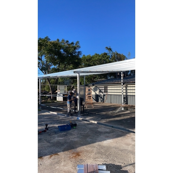 倉庫與採光罩工程-和鑫鋼鋁企業社