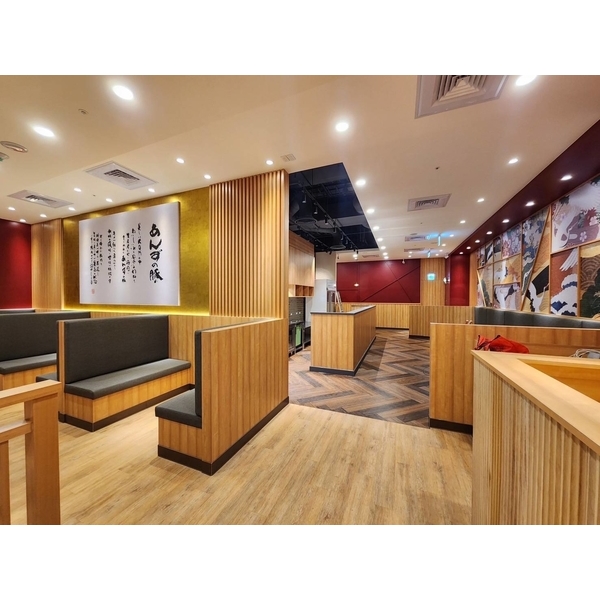 台南新光三越杏子豬排店面裝潢