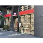 台中景貿店面裝潢 - 勝晴室內裝修工程行