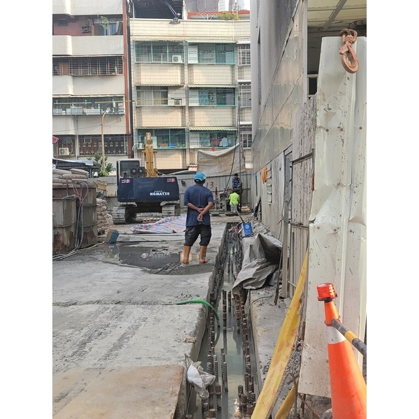 鄰房托基樁微型樁