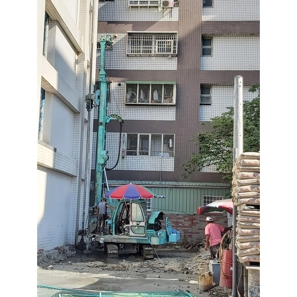 鄰房托基樁微型樁