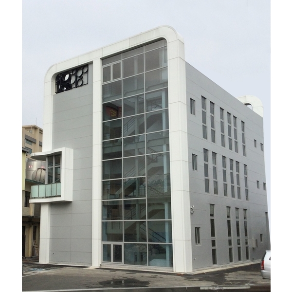 五惠食品廠房-外牆包板帷幕工程-霖園金屬工程有限公司