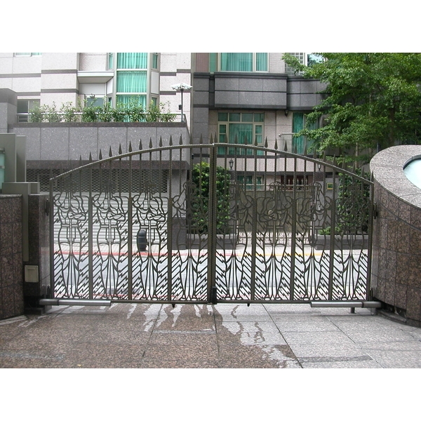 LUX油壓推桿式大門機 LUX油壓推桿式大門機