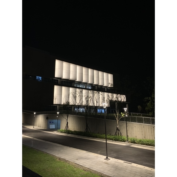政大圖書館