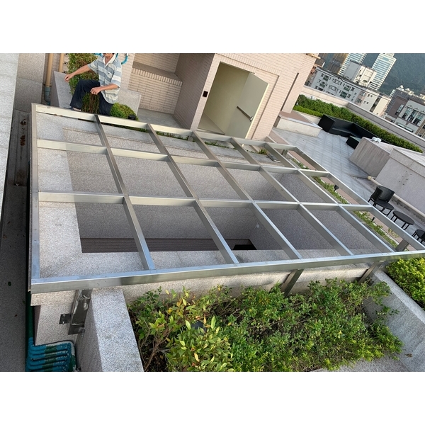 玻璃雨遮-啟陽鐵工廠