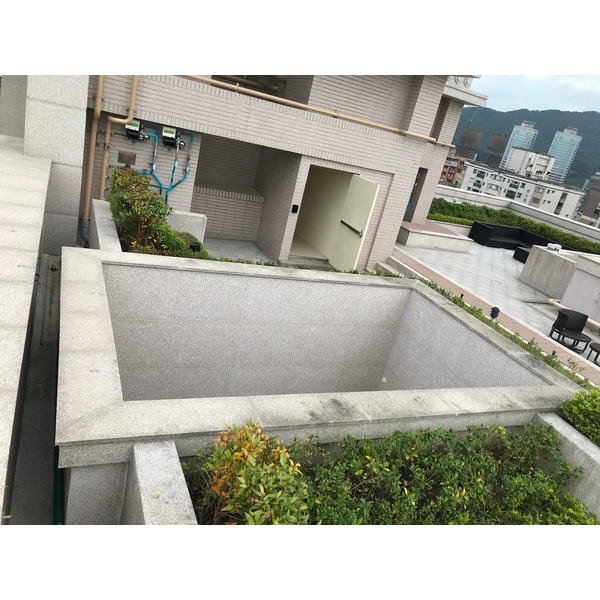 玻璃雨遮-啟陽鐵工廠